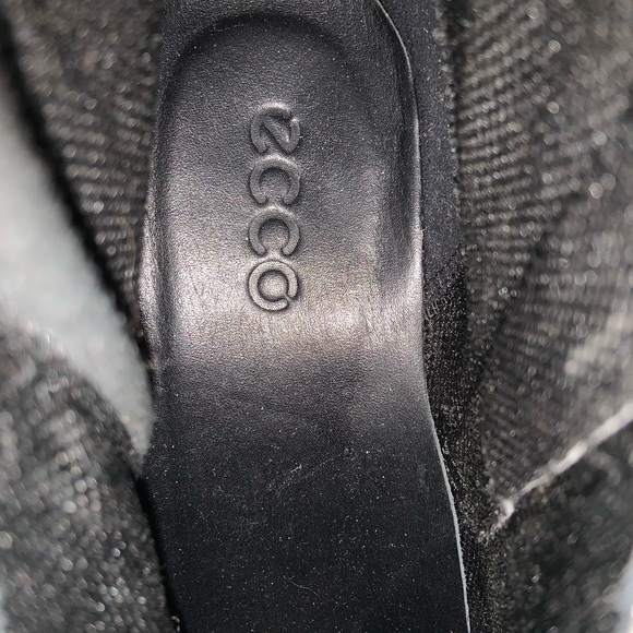Ecco Ankle Boots - Picture 7 of 8